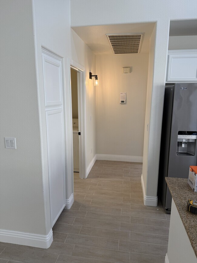 Building Photo - 202 Waterton Lakes Ave