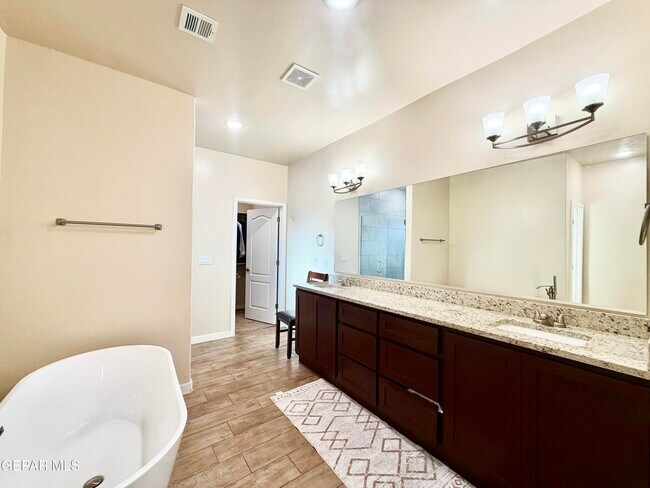 Building Photo - 13873 Sky Harbor Ave