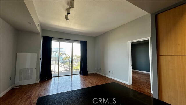Building Photo - 388 E Ocean Blvd