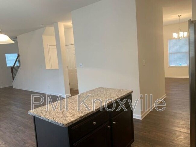 Building Photo - 5371 Calvert Ln