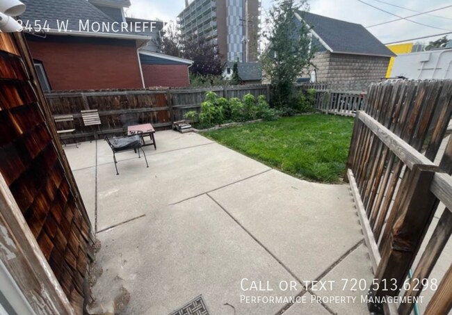 Building Photo - 3454 W Moncrieff Pl