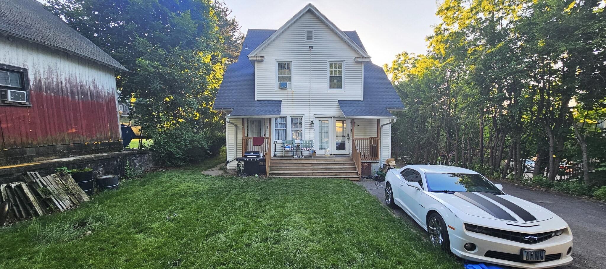 Building Photo - 21 Coniston Ave