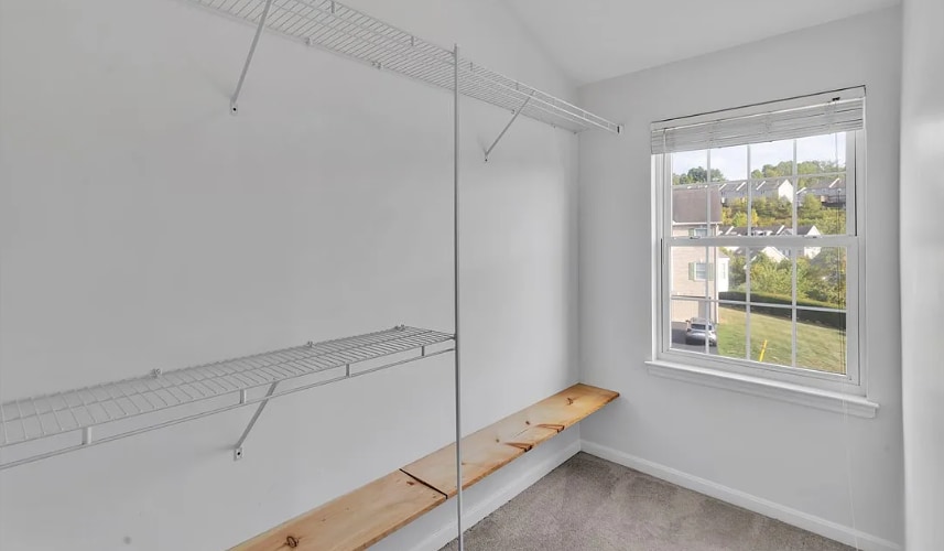 Building Photo - 2002 Ashburn Ct