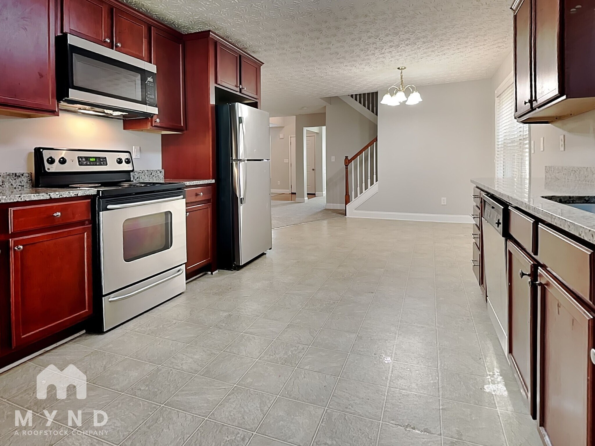 Building Photo - 111 Daisy Cir