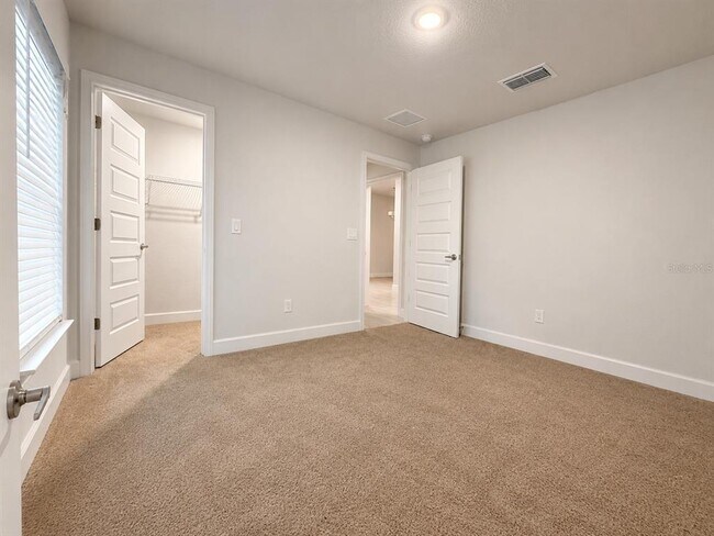 Building Photo - 8797 SE 161st Pl