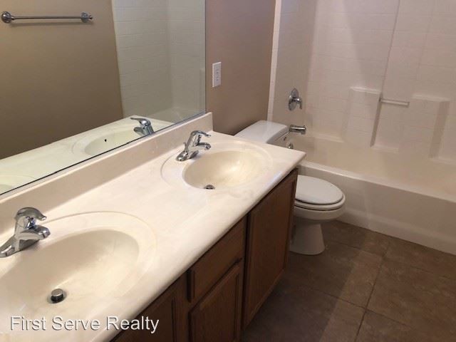 Building Photo - 3 br, 2.5 bath House - 3565 Terraza Mar Ave.