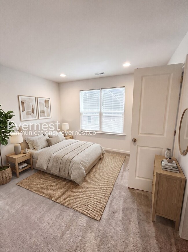 Building Photo - Spacious 3-BR Townhome with Private Patio & Garage / Pet Friendly / Vouchers Accepted / Coming Soon!