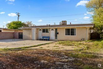 Building Photo - 1051 W Ave J-6