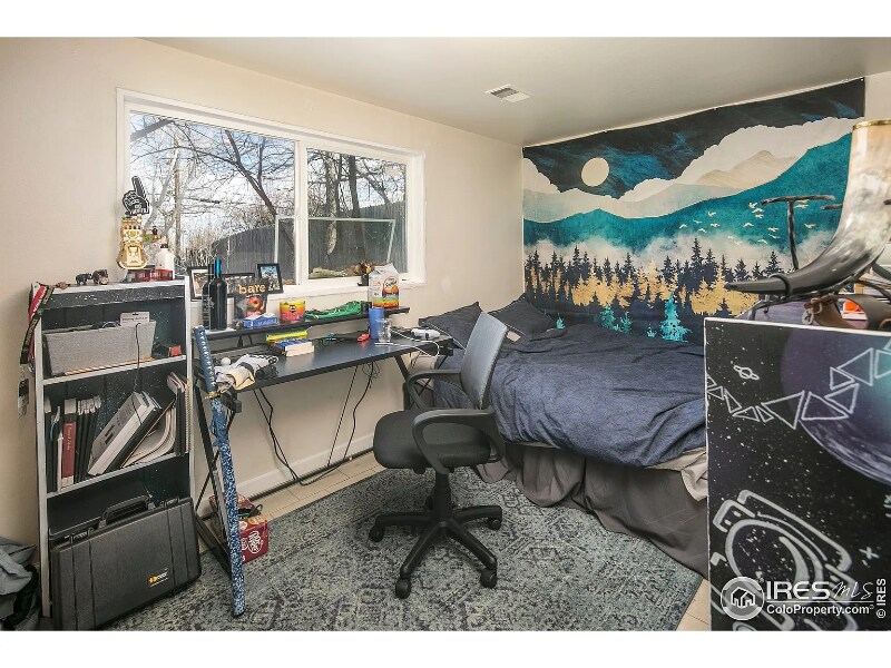 Building Photo - 3445 Moorhead Ave