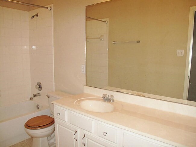 Building Photo - 2311 Enchanted Park Ln
