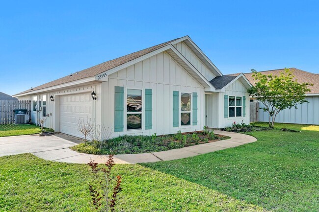 Building Photo - Charming 4BR / 2BA rental in desirable Daphne, AL — great neighborhood, move-in ready.