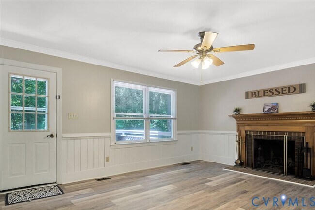 Building Photo - 107 Oak Ridge Ct