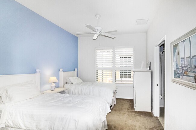 Building Photo - Triano Seasonal Condo for Rent