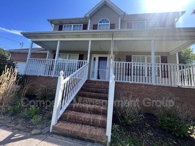 Building Photo - 5812 San Cristebal Ln