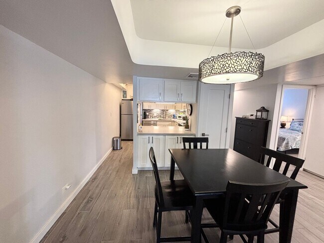 Building Photo - Refined Island Living at Wailana at Waikiki – Fully Furnished Corner Condo