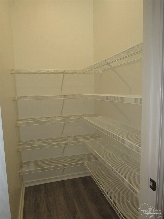 Building Photo - 608 Saleta St