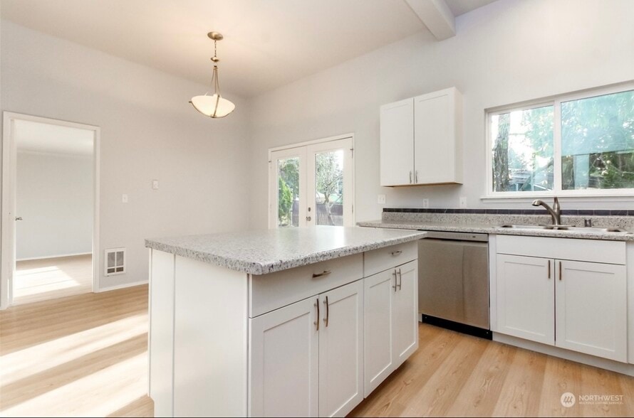 Building Photo - 10914 108th St SW