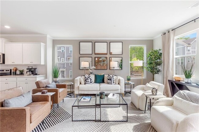 Building Photo - 3642 S Fulton Ave