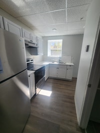 Building Photo - 151 S Main St