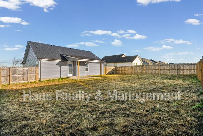 Building Photo - 1514 Fredrick Dr