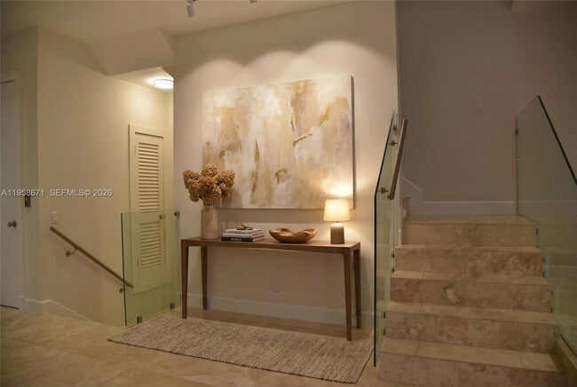 Building Photo - 7560 SW 56th Ct