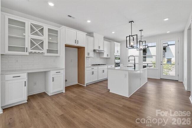 Building Photo - 504 Annie Lowery Wy