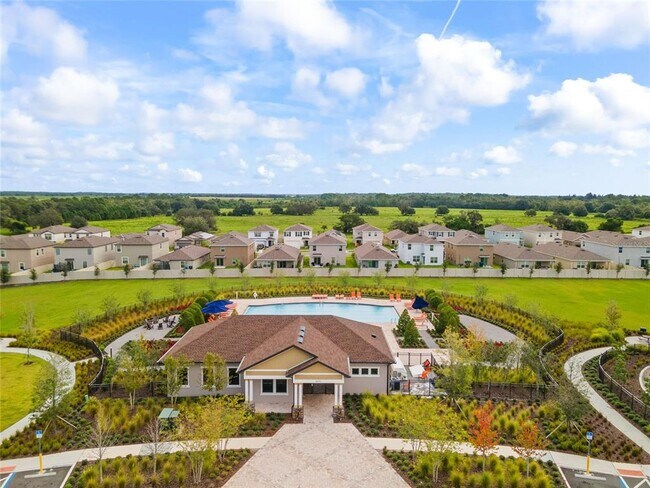 Building Photo - 16847 Delia St