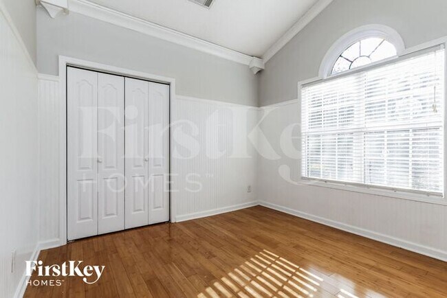 Building Photo - 1252 Clearwater Dr