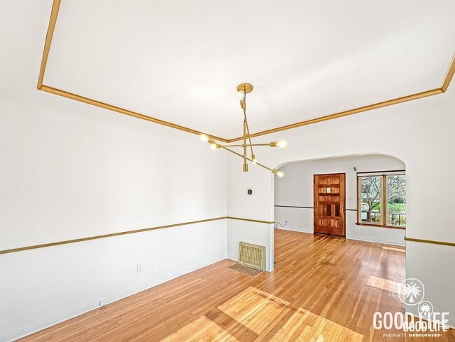 Building Photo - Beautiful Spanish Revival 3BR Home with Spacious Yard!