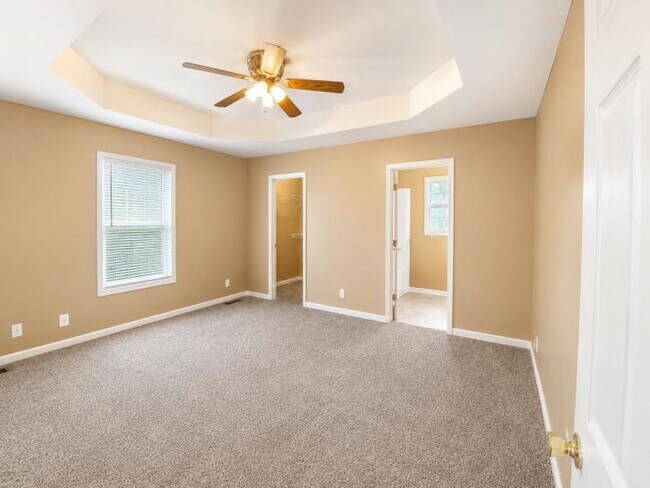 Building Photo - Spacious Ranch Living with Bonus Room & Big Backyard — Minutes from Fort Campbell!
