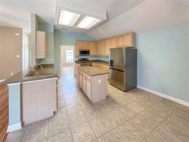 Building Photo - 3813 Cromwell Dr