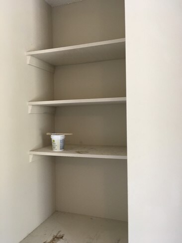 Spare shelving - 1681 US-98