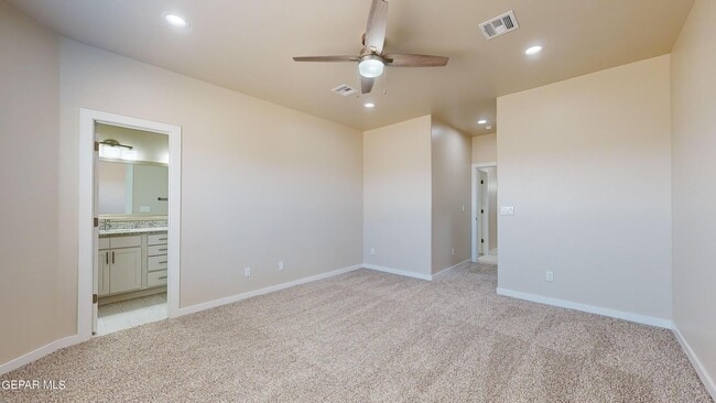 Building Photo - 11118 Blue Eyed Grass St