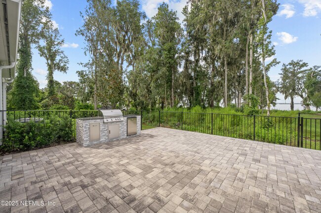 Building Photo - 23 Oak Pk Dr