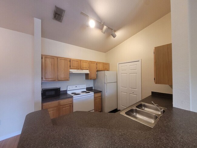 Building Photo - 5961West2034