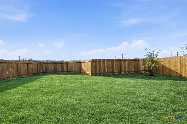 Building Photo - 292 Legacy Cir