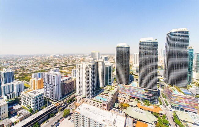 Building Photo - 1100 S Miami Ave