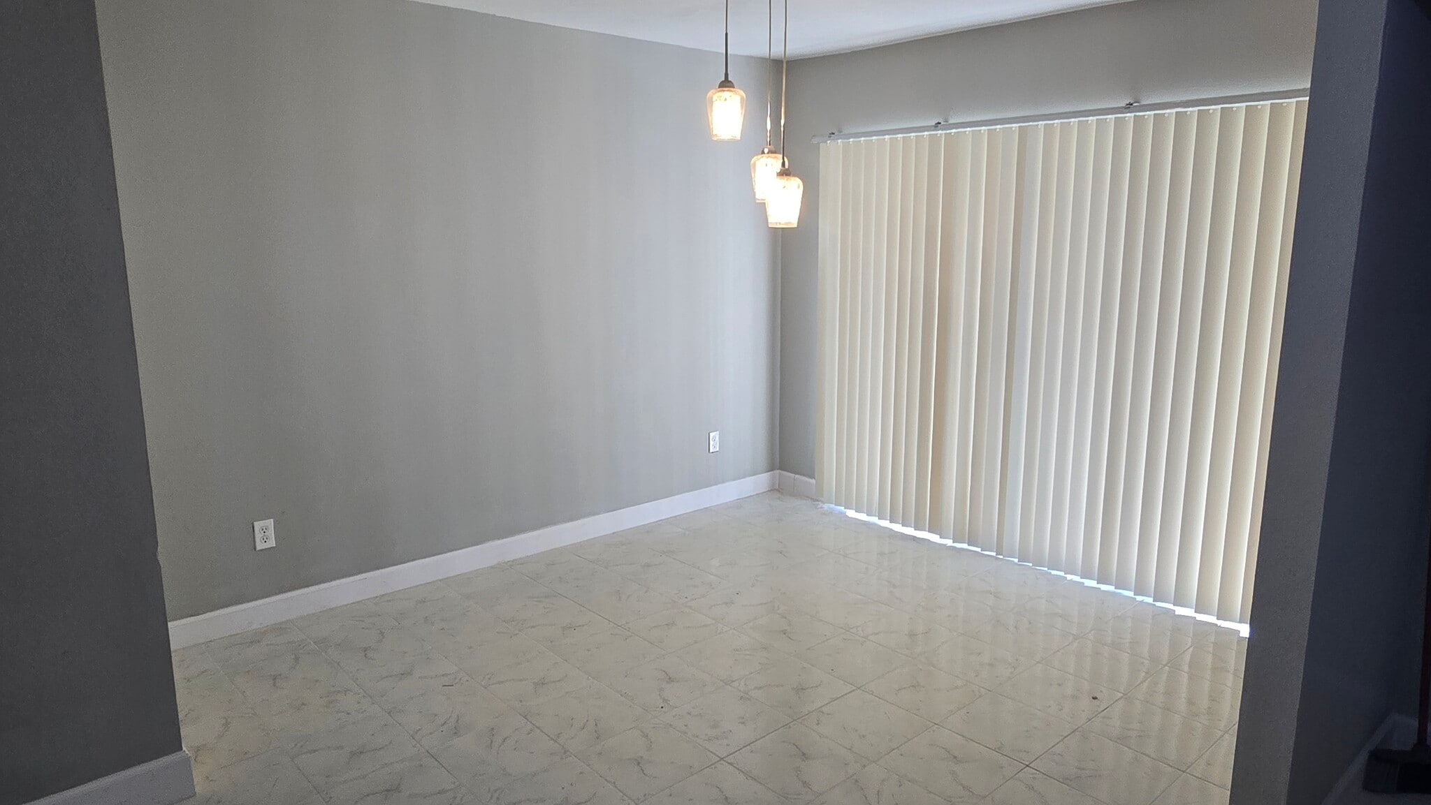 Building Photo - 12665 Castle Hill Dr