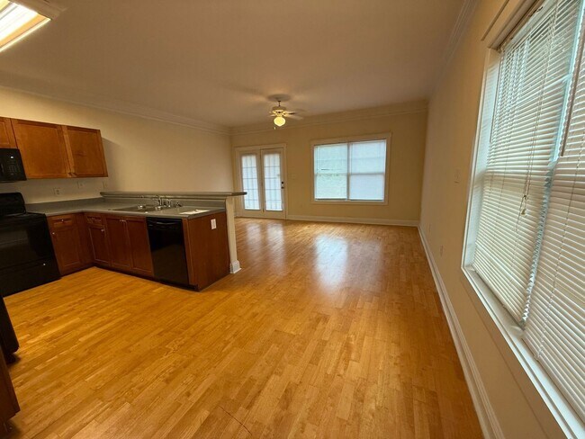 Building Photo - 173 Magnolia Bluff Dr