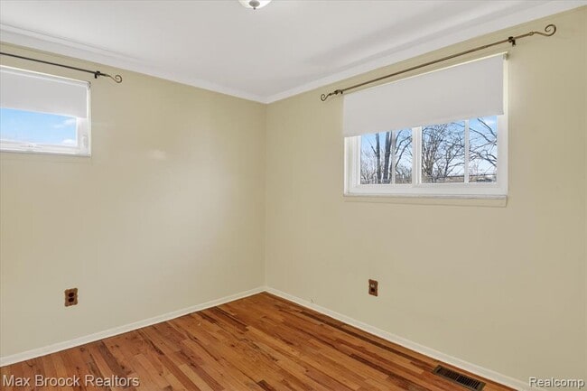 Building Photo - 33815 Orban Dr