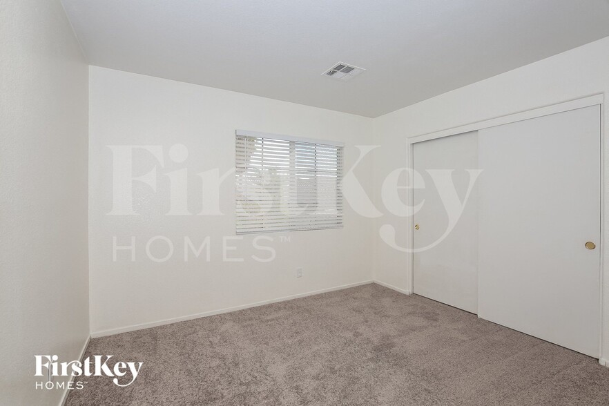 Building Photo - 3722 St Peter Ct