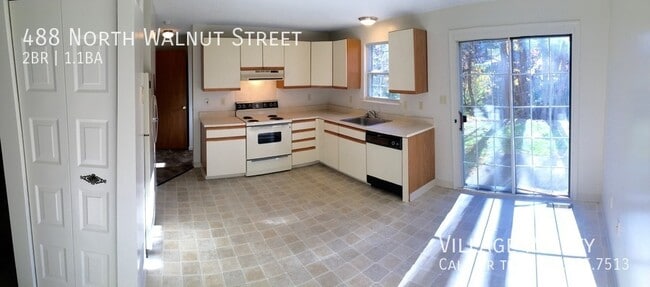 Building Photo - 488 N Walnut St