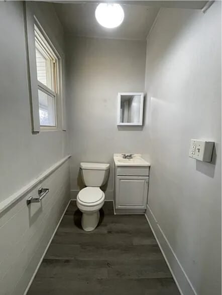 Building Photo - 331 W Morrell St