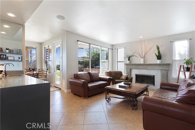 Building Photo - 7420 Cliffside Ct