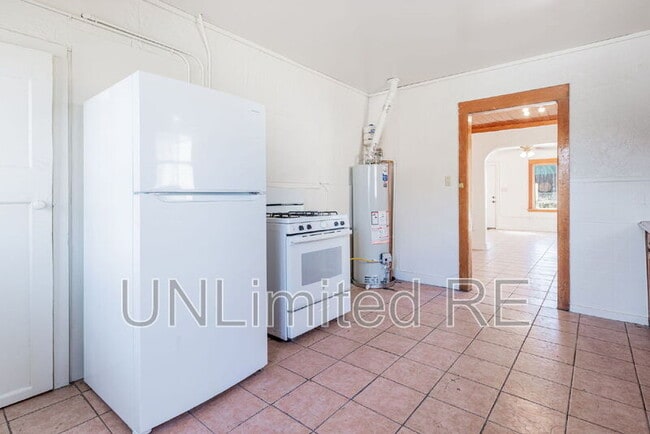 Building Photo - 306 S Humphreys St