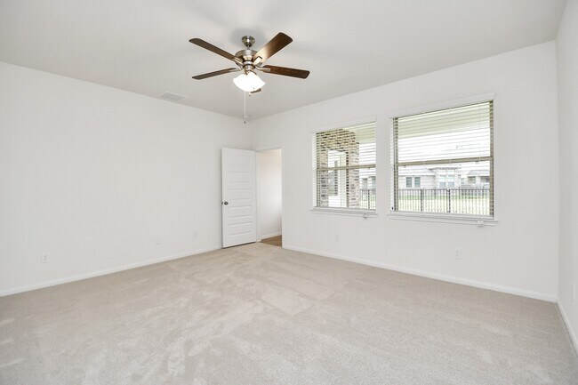 Building Photo - 2431 WAYBREAD Ln