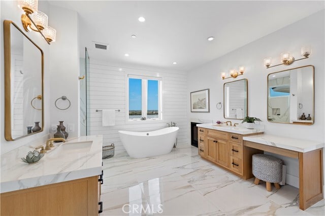 Building Photo - 2507 Alta Vista Dr