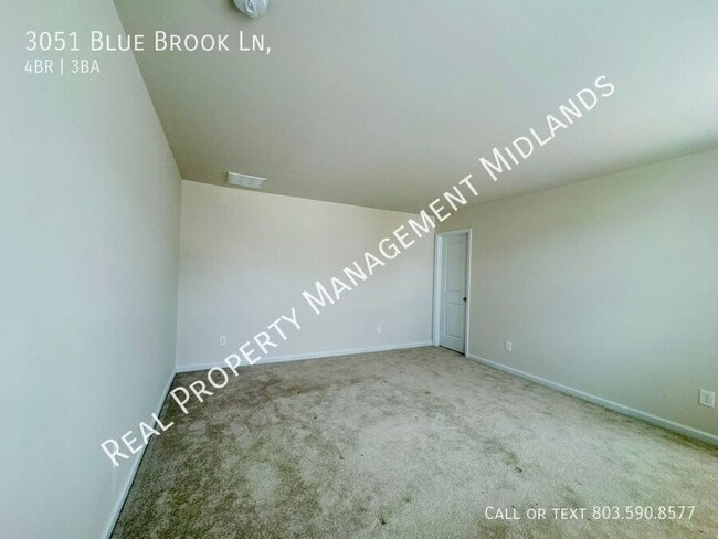 Building Photo - 3051 Blue Brook Ln