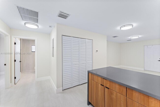 Building Photo - 1181 NW 66th St