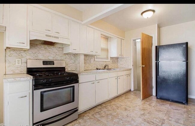 Building Photo - 7291 Faust Ave